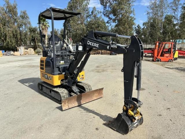 Image of John Deere 17P equipment image 1