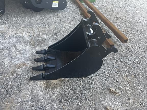 Image of John Deere Compact Excavator Bucket equipment image 4