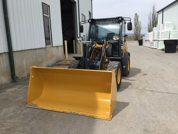 Image of John Deere 184G equipment image 3