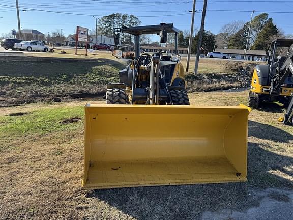 Image of John Deere 184G equipment image 3