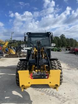 Image of John Deere 184G equipment image 4