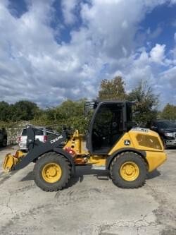 Image of John Deere 184G equipment image 1