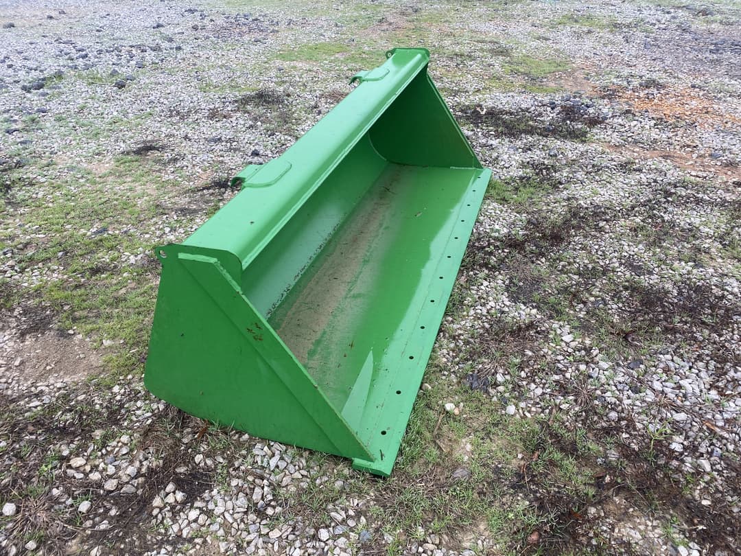 Image of John Deere 1850MM Image 0