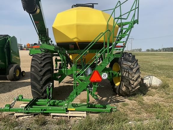 2023 John Deere 1910 Equipment Image0