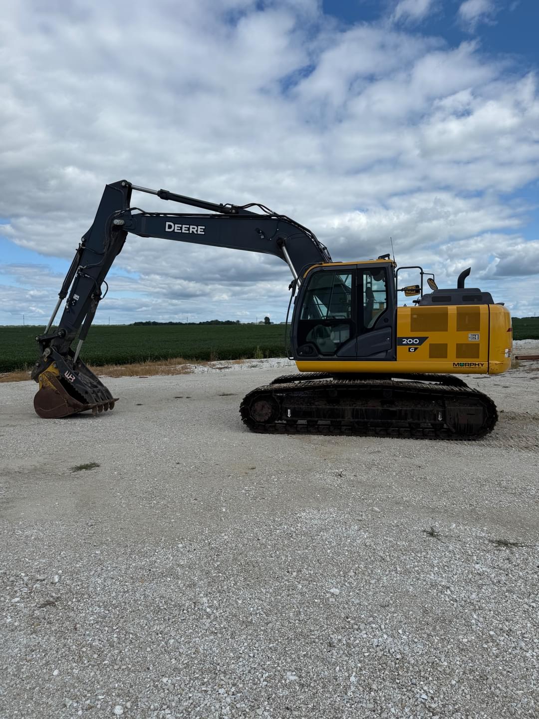 Image of John Deere 200G Primary image