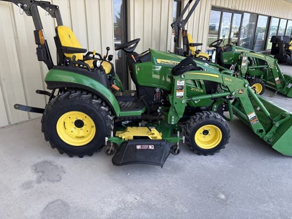 Image of John Deere 2025R equipment image 2