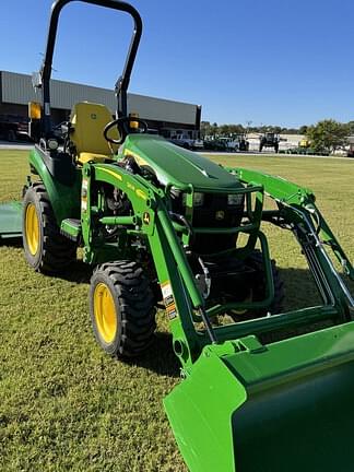 Image of John Deere 2025R equipment image 1