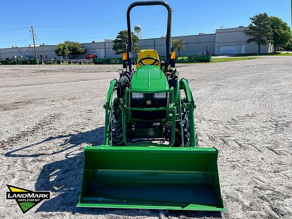 Image of John Deere 2025R equipment image 1