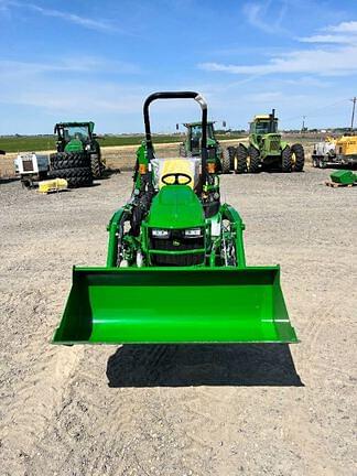 Image of John Deere 2025R equipment image 1