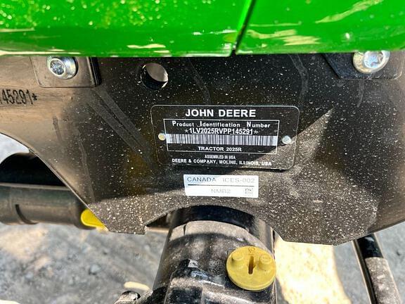 Image of John Deere 2025R equipment image 4