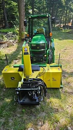 Image of John Deere 2025R equipment image 4
