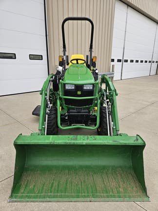 Image of John Deere 2025R equipment image 1