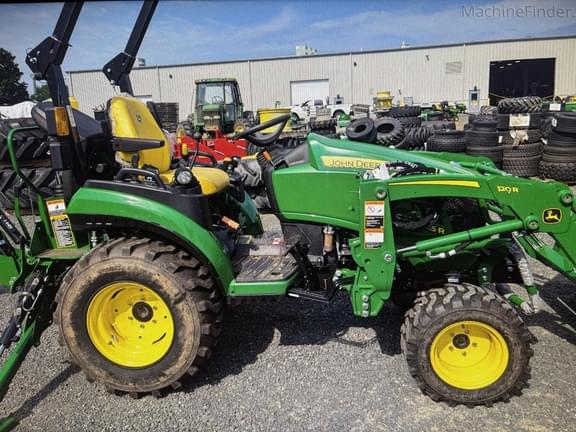 Image of John Deere 2025R equipment image 2