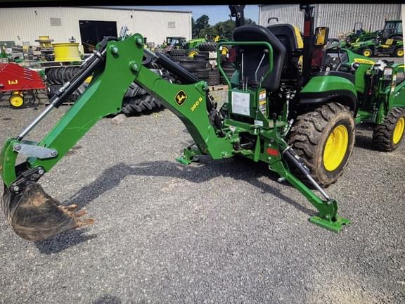 Image of John Deere 2025R equipment image 4