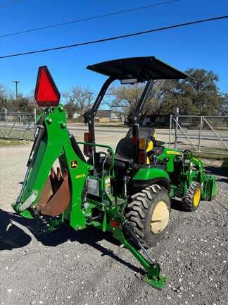 Image of John Deere 2025R equipment image 3