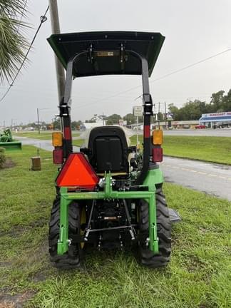 Image of John Deere 2025R equipment image 3
