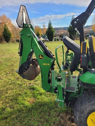 Image of John Deere 2025R equipment image 3