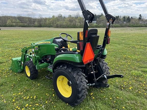 Image of John Deere 2025R equipment image 2