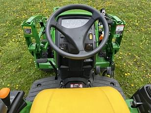 Main image John Deere 2025R 6