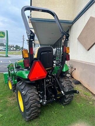 Image of John Deere 2025R equipment image 2