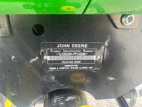 Image of John Deere 2025R equipment image 3