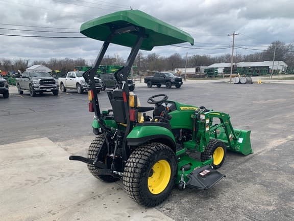 Image of John Deere 2025R equipment image 4