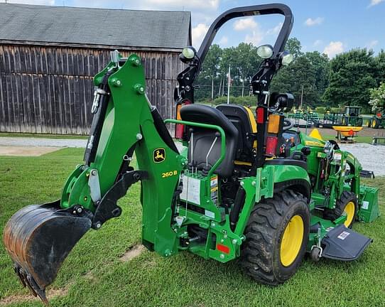 Image of John Deere 2025R equipment image 4