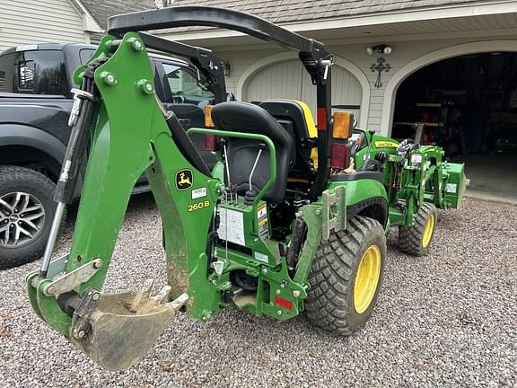 Image of John Deere 2025R equipment image 1