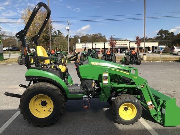 Image of John Deere 2025R equipment image 2