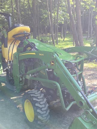 Image of John Deere 2025R equipment image 2