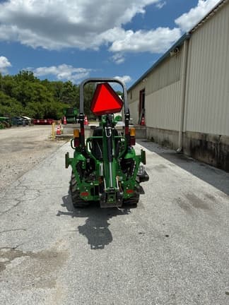 Image of John Deere 2025R equipment image 4