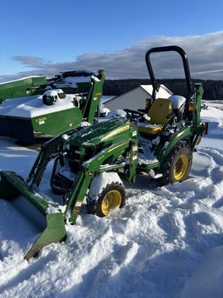 2023 John Deere 2025R Equipment Image0