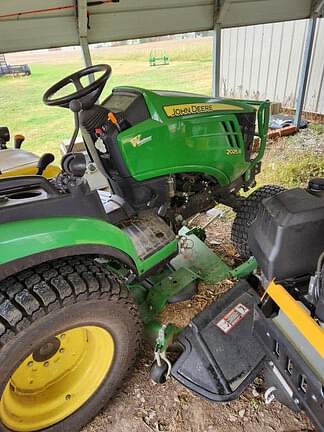 Image of John Deere 2025R equipment image 1