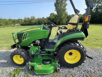 Main image John Deere 2025R
