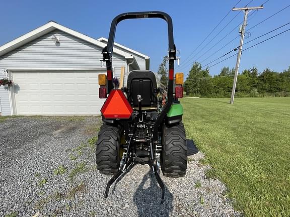 Image of John Deere 2025R equipment image 2