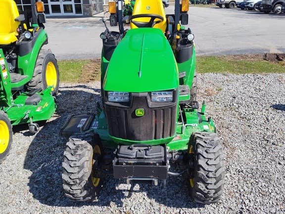 Image of John Deere 2025R equipment image 2