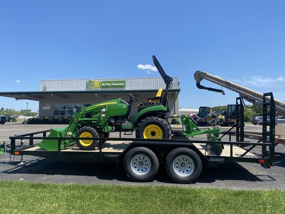 Image of John Deere 2025R equipment image 2