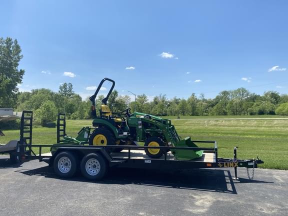 Image of John Deere 2025R equipment image 1