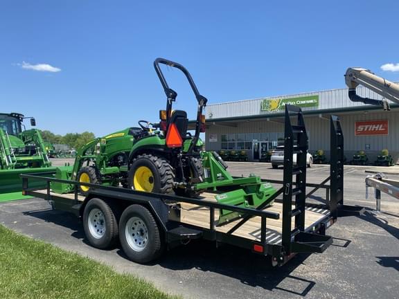Image of John Deere 2025R equipment image 2