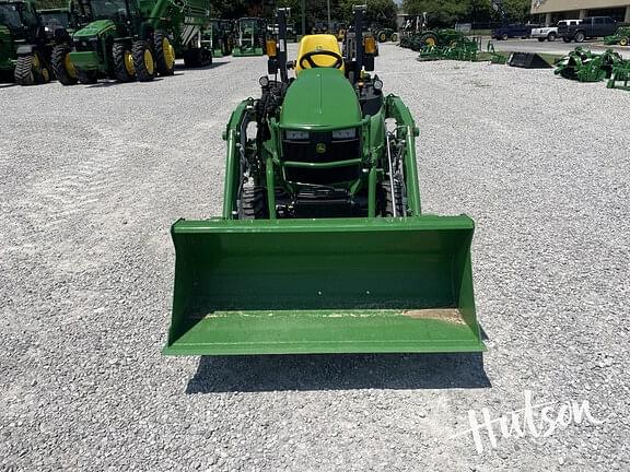 Image of John Deere 2025R equipment image 3