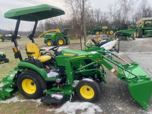 Image of John Deere 2025R equipment image 1