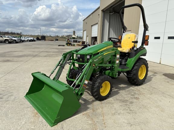 Image of John Deere 2025R equipment image 2