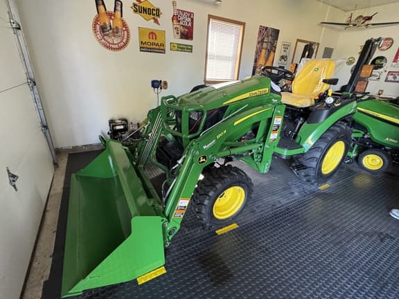 Image of John Deere 2025R Image 0