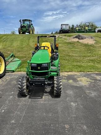 Image of John Deere 2025R Image 0