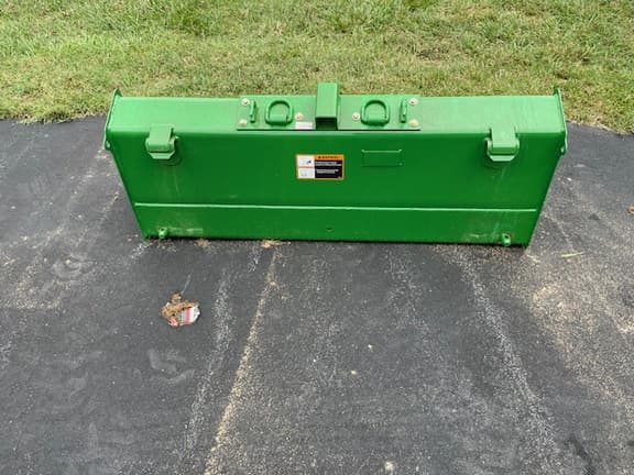 Image of John Deere 2025R equipment image 3