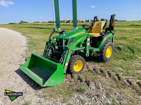 Main image John Deere 2025R