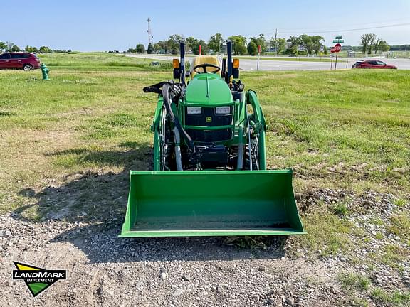 Image of John Deere 2025R equipment image 2