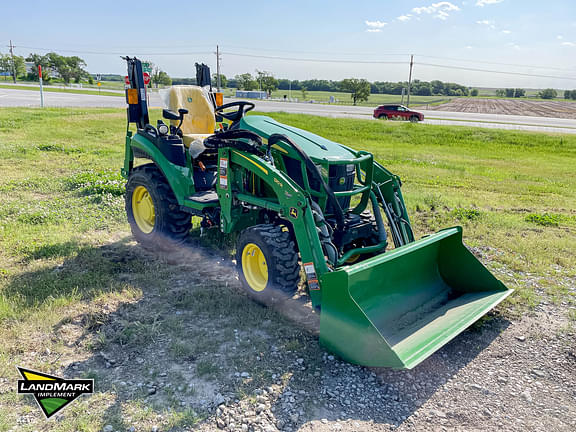 Image of John Deere 2025R equipment image 2