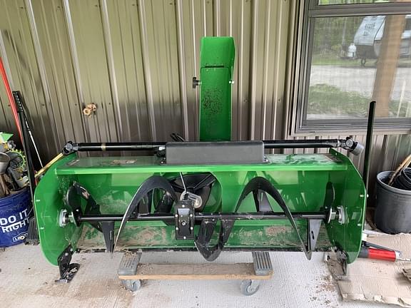 Image of John Deere 2025R equipment image 1