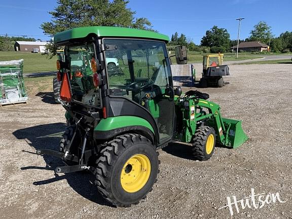 Image of John Deere 2025R equipment image 2